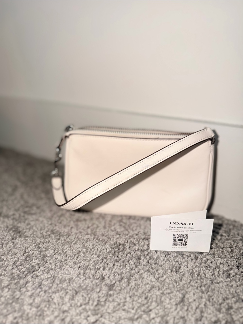 Coach Nolita Shoulder Bag in white Leather - Picture 2 of 5